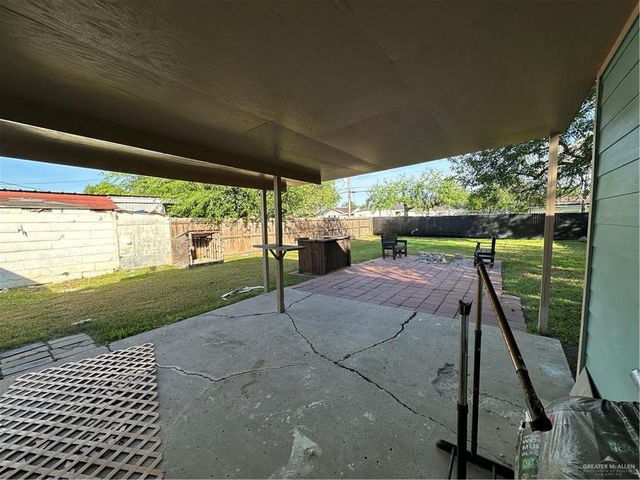 210 E Cleveland Avenue, Harlingen, TX 78550