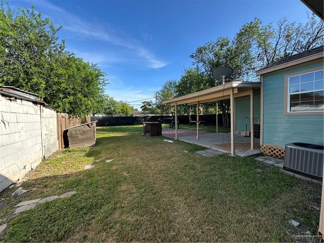 210 E Cleveland Avenue, Harlingen, TX 78550