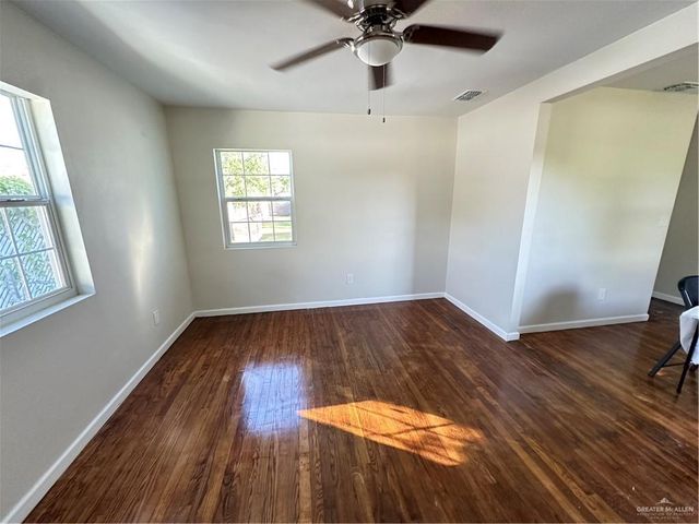 210 E Cleveland Avenue, Harlingen, TX 78550