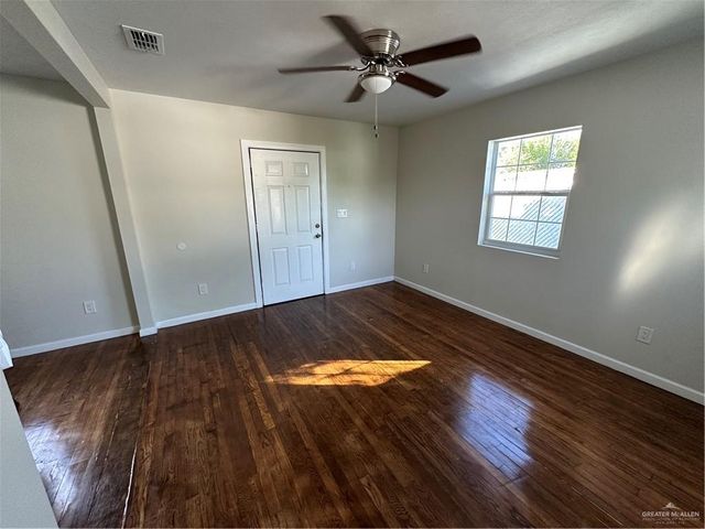 210 E Cleveland Avenue, Harlingen, TX 78550