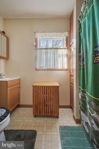 1340 HAZLETTVILLE RD, Hartly, DE 19953