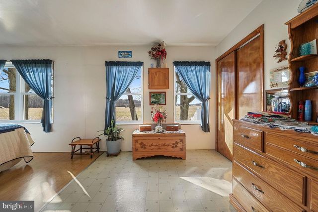 1340 HAZLETTVILLE RD, Hartly, DE 19953