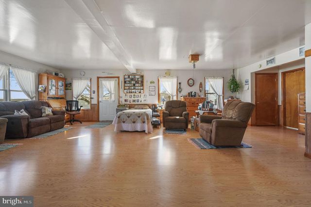 1340 HAZLETTVILLE RD, Hartly, DE 19953