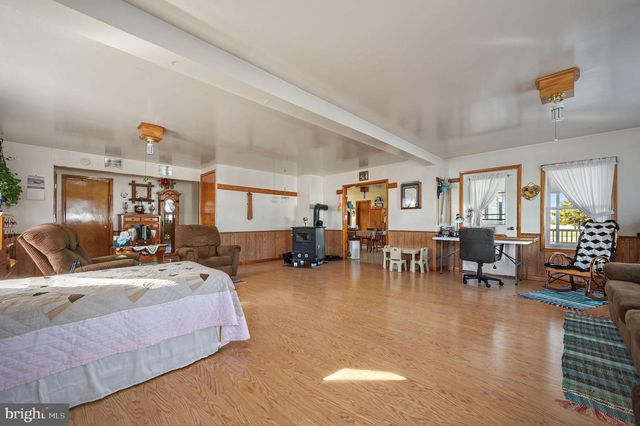 1340 HAZLETTVILLE RD, Hartly, DE 19953