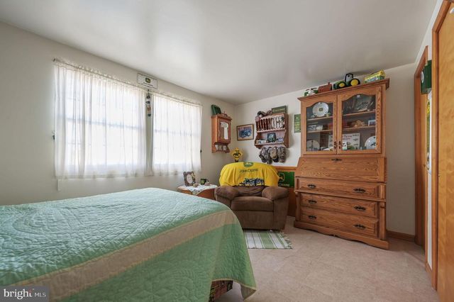 1340 HAZLETTVILLE RD, Hartly, DE 19953