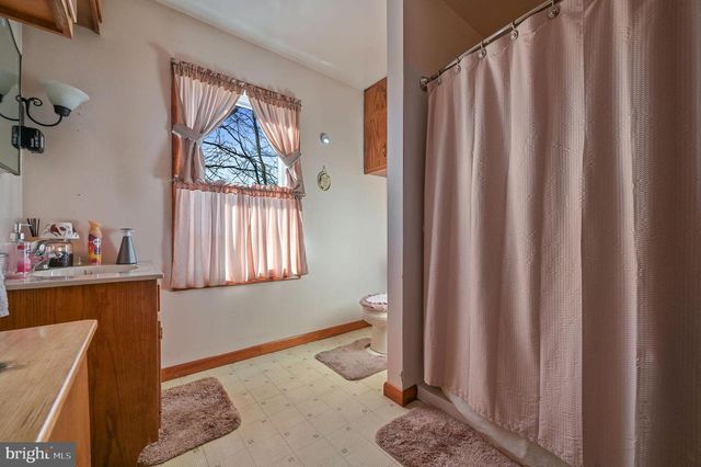 1340 HAZLETTVILLE RD, Hartly, DE 19953