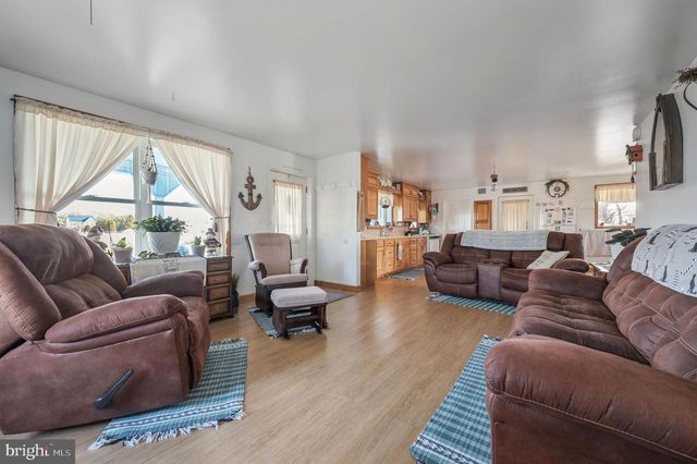 1340 HAZLETTVILLE RD, Hartly, DE 19953