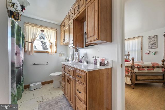 1340 HAZLETTVILLE RD, Hartly, DE 19953