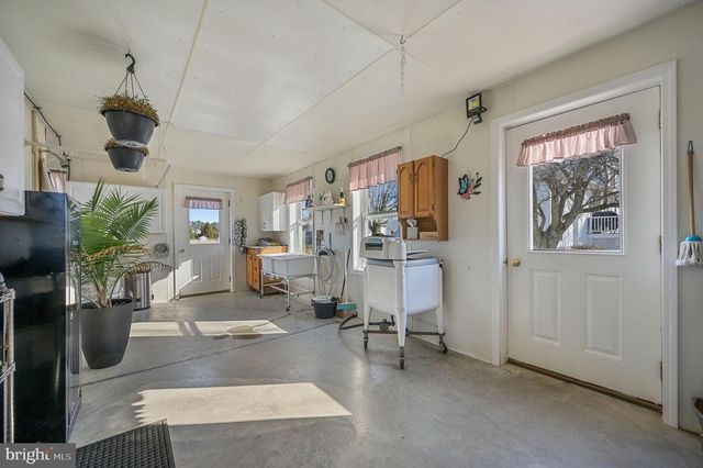 1340 HAZLETTVILLE RD, Hartly, DE 19953