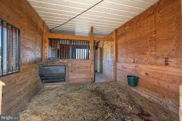 1340 HAZLETTVILLE RD, Hartly, DE 19953