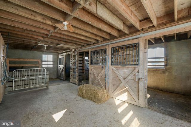 1340 HAZLETTVILLE RD, Hartly, DE 19953