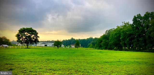 1340 HAZLETTVILLE RD, Hartly, DE 19953