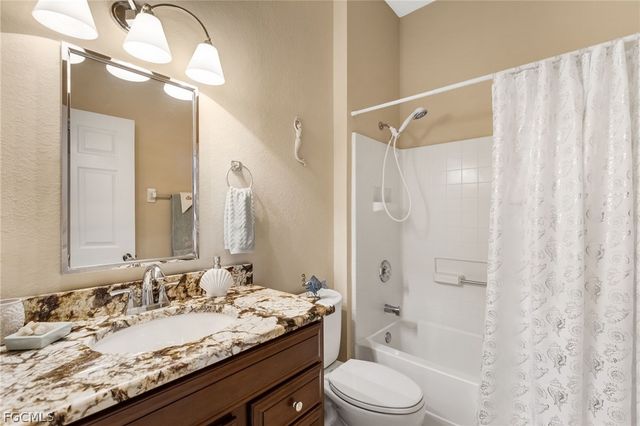 9679 Gladiolus Preserve CIR, Fort Myers, FL 33908