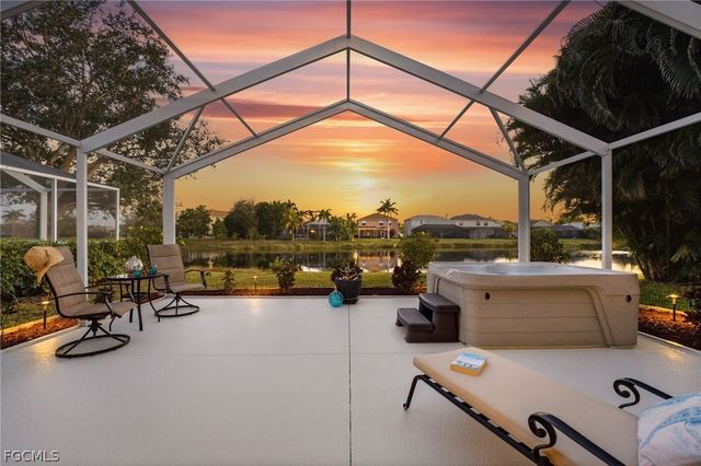 9679 Gladiolus Preserve CIR, Fort Myers, FL 33908