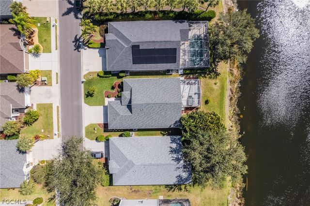 9679 Gladiolus Preserve CIR, Fort Myers, FL 33908