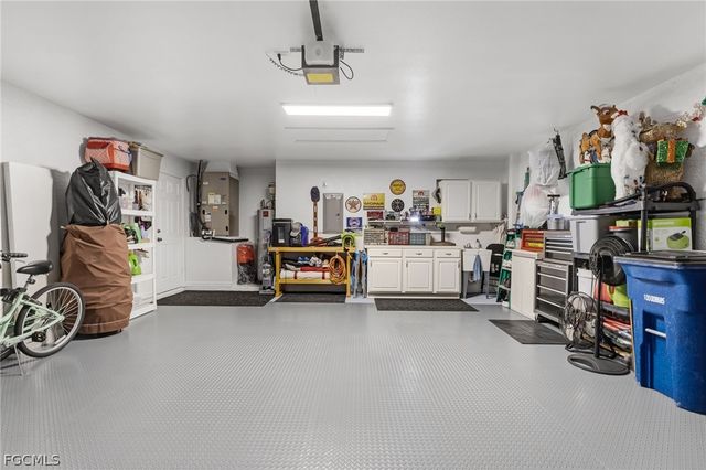 9679 Gladiolus Preserve CIR, Fort Myers, FL 33908