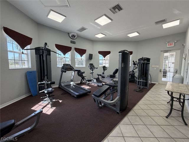 9679 Gladiolus Preserve CIR, Fort Myers, FL 33908