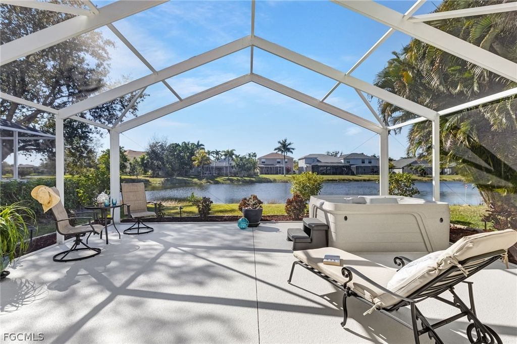 9679 Gladiolus Preserve CIR, Fort Myers, FL 33908