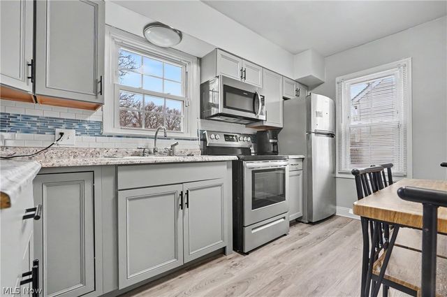 834 Sarcee Avenue, Akron, OH 44305