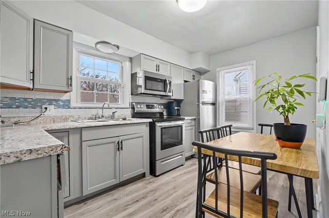 834 Sarcee Avenue, Akron, OH 44305