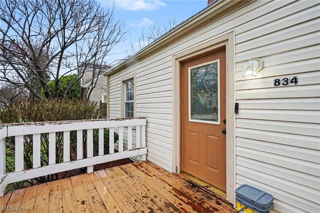834 Sarcee Avenue, Akron, OH 44305