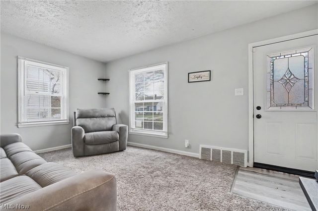 834 Sarcee Avenue, Akron, OH 44305