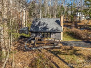 1 Thornwood Lane, Hendersonville, NC 28792