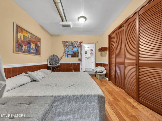 6409 NW Shrewsbury Drive, Knoxville, TN 37921