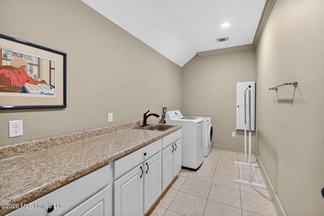 794 W Beach Boulevard, Pass Christian, MS 39571