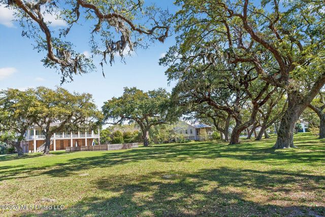 794 W Beach Boulevard, Pass Christian, MS 39571