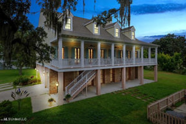 794 W Beach Boulevard, Pass Christian, MS 39571