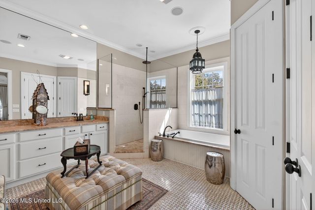 794 W Beach Boulevard, Pass Christian, MS 39571