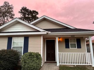 5934 Bilek Dr, Pensacola, FL 32526