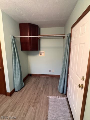 303 Barder Avenue, Akron, OH 44305