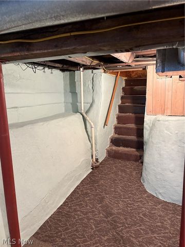 303 Barder Avenue, Akron, OH 44305