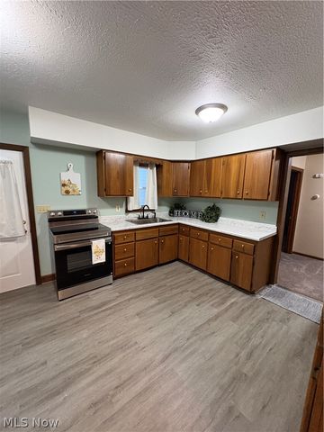 303 Barder Avenue, Akron, OH 44305