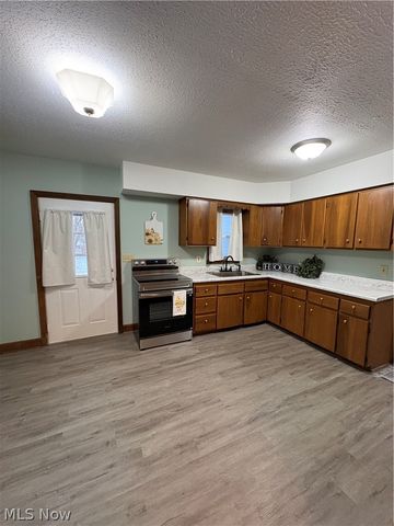 303 Barder Avenue, Akron, OH 44305