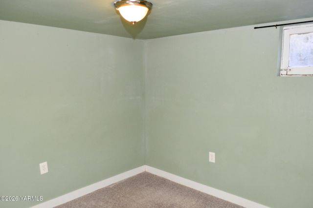 215 N 23rd Ave, Yakima, WA 98902