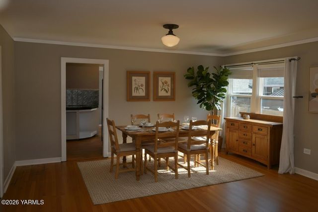 215 N 23rd Ave, Yakima, WA 98902