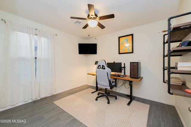 8546 W Finch Lane, Tucson, AZ 85757
