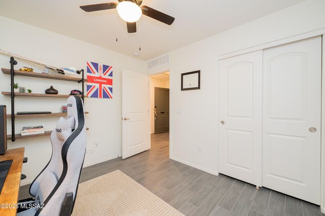 8546 W Finch Lane, Tucson, AZ 85757
