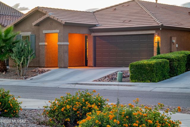 8546 W Finch Lane, Tucson, AZ 85757