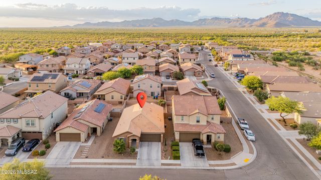 8546 W Finch Lane, Tucson, AZ 85757