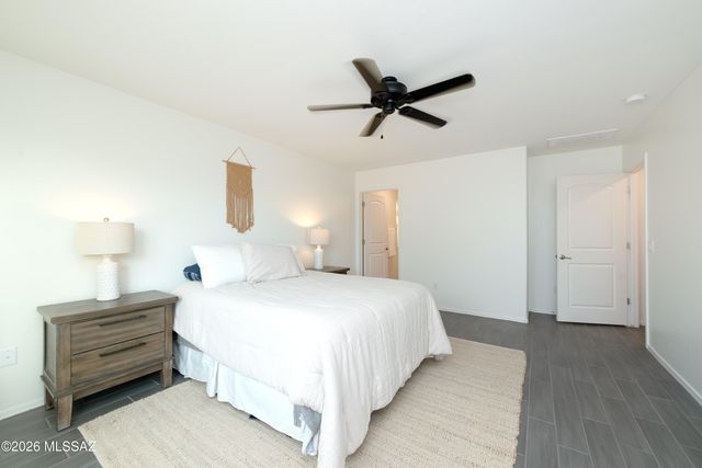 8546 W Finch Lane, Tucson, AZ 85757