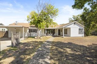 512 Ruth St, Kerrville, TX 78028