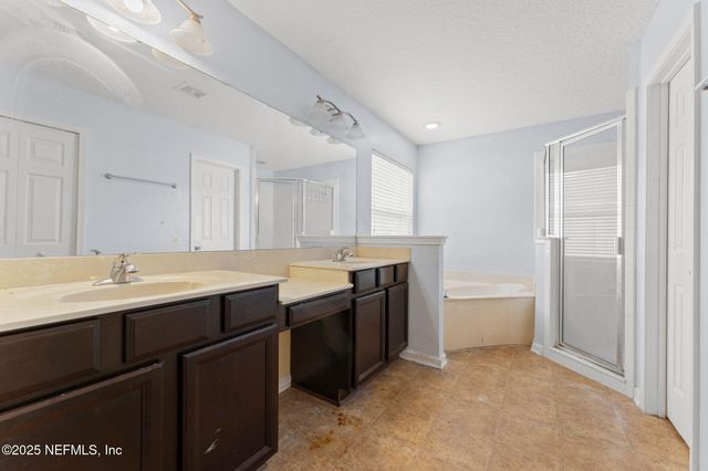 9974 TIMBER FALLS Lane, Jacksonville, FL 32219