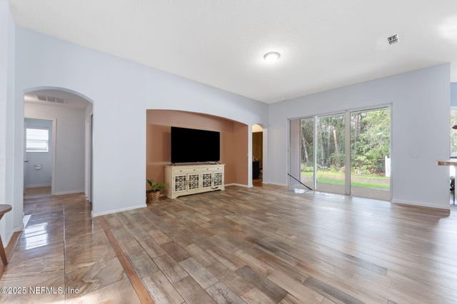 9974 TIMBER FALLS Lane, Jacksonville, FL 32219