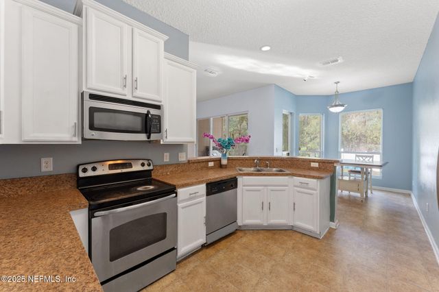 9974 TIMBER FALLS Lane, Jacksonville, FL 32219