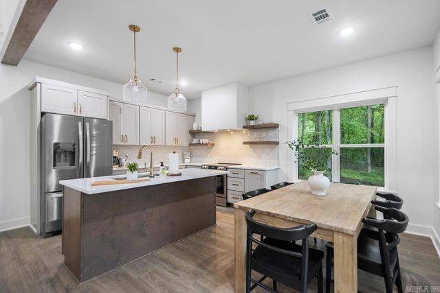 193 Sunshine Ln, Pangburn, AR 72121