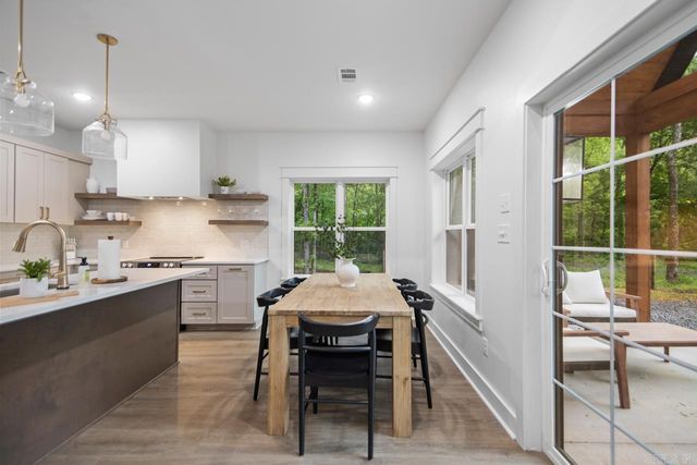 193 Sunshine Ln, Pangburn, AR 72121